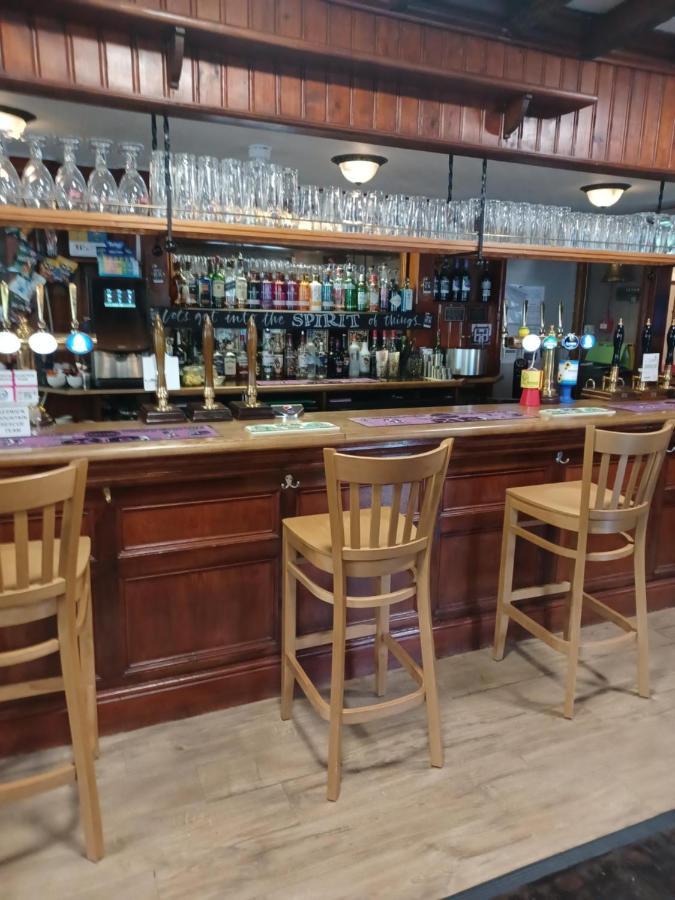 Twa Dogs Inn Keswick  Buitenkant foto